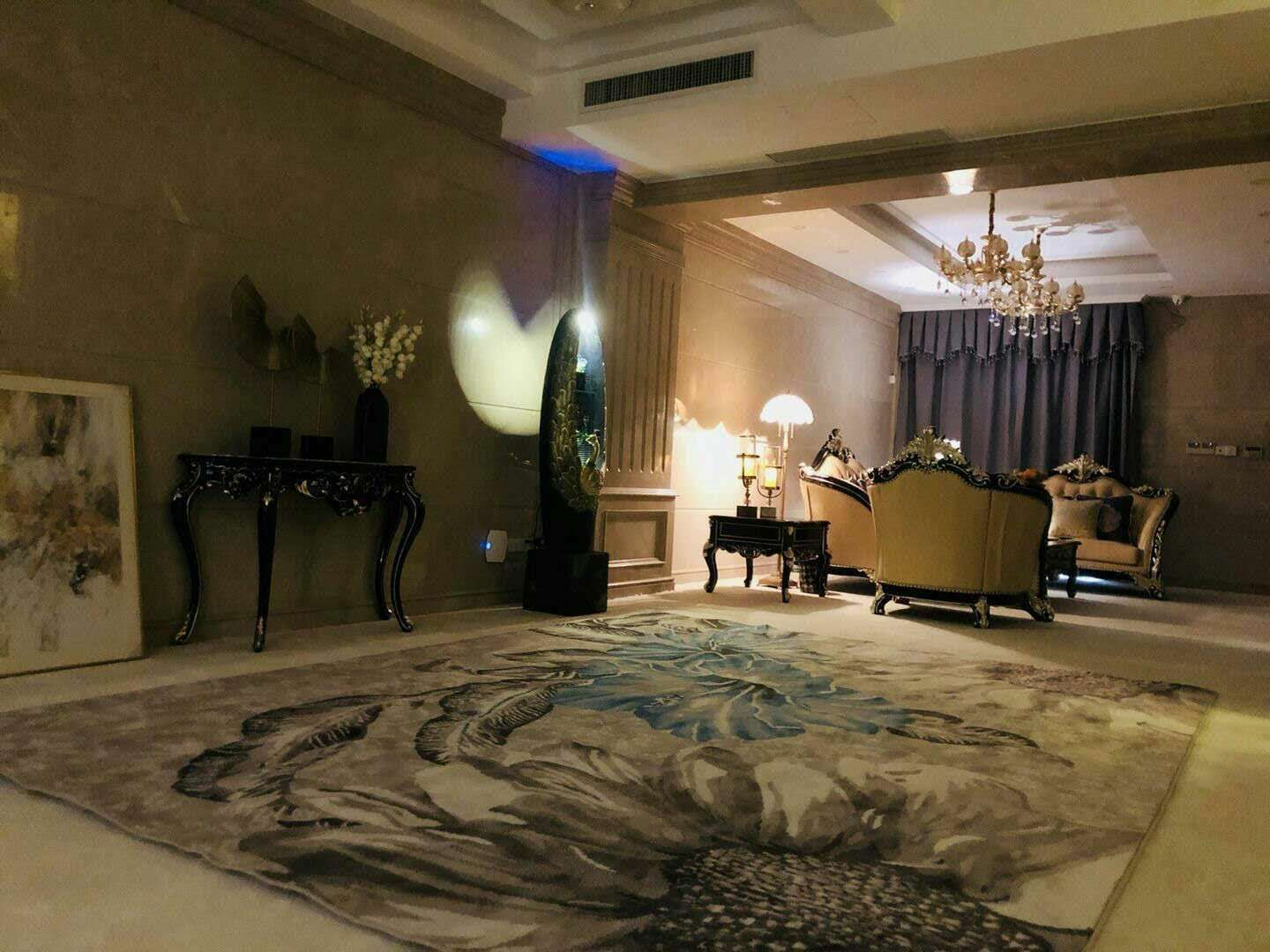 前天去了市中区男士高端木桶浴,各式花样服务都有